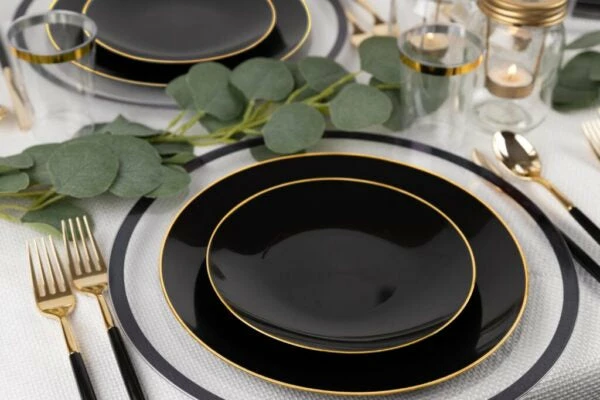 Discount ✨ Posh Setting 32 Pack Black and Gold Round Plastic Dinnerware Set (16 Guests) - Organic 🥰 5 Discount ✨ Posh Setting 32 Pack Black and Gold Round Plastic Dinnerware Set (16 Guests) - Organic 🥰 - Image 3