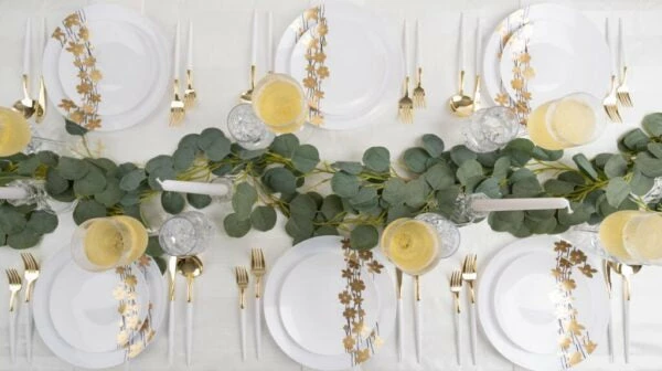 Flash Sale β€οΈ Posh Setting 32 Pack Black/Gold Round Plastic Dinnerware Set (16 Guests) - Vine π― 9 Flash Sale β€οΈ Posh Setting 32 Pack Black/Gold Round Plastic Dinnerware Set (16 Guests) - Vine π― - Image 7