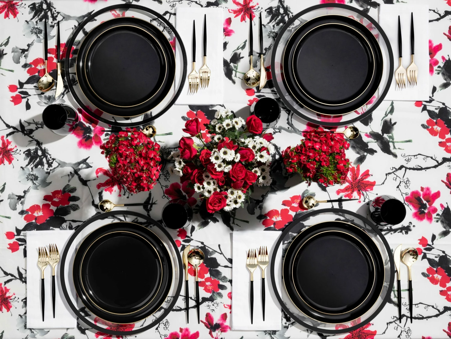Best Pirce π Posh Setting 20 Pack Black and Gold Round Plastic Dinnerware Set (10 Guests) - Edge βοΈ 5 Best Pirce π Posh Setting 20 Pack Black and Gold Round Plastic Dinnerware Set (10 Guests) - Edge βοΈ - Image 3